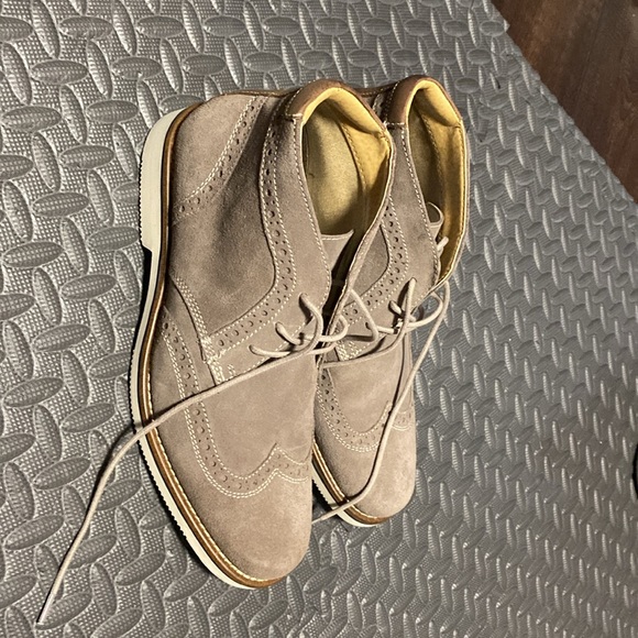 Wingtip boots - Picture 3 of 3